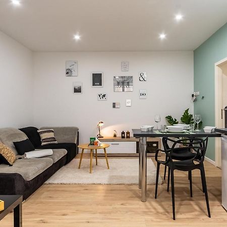Les Huisselets 4 Apartment Montbeliard Exterior photo